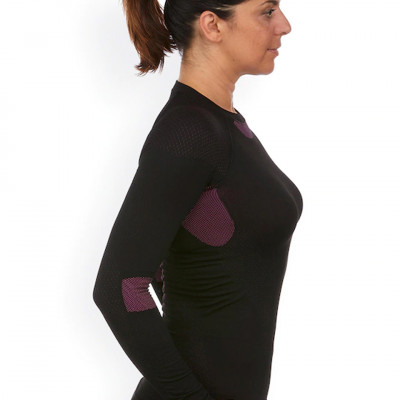 Women Black Solid Thermal Top