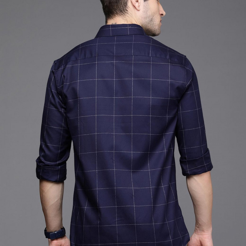 Men Navy Blue & White Fit Checked Pure Cotton Casual Shirt